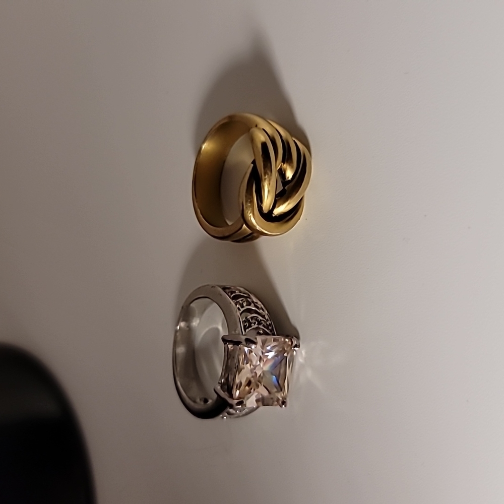 Rings - Picture 6 of 6